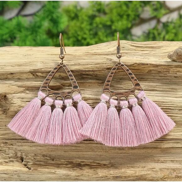 NEW Pink BOHO Tassel Earrings, Frayed Tassel Dangle Earrings - Picture 1 of 2